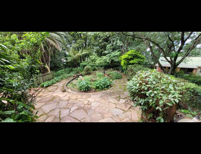 4 BEDROOM FREEHOLD TO LET IN MOUNT MICHAEL
